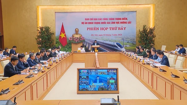 [Video] Thủ tướng yêu cầu không lãng phí thời gian, tập trung rà soát tiến độ các dự án đường sắt trọng điểm