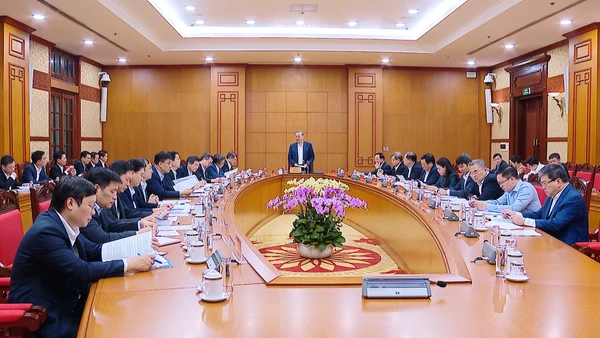 [Video] Tổng Bí thư Tô Lâm: Nâng cao chất lượng cán bộ cơ sở là cấp thiết, có ý nghĩa chiến lược, lâu dài