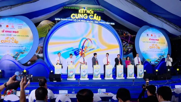 [Video] TP Hồ Chí Minh: Khai mạc tuần lễ sản phẩm OCOP 