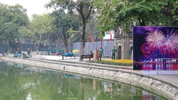 [Video] Các trận địa pháo hoa chào đón năm mới 2026