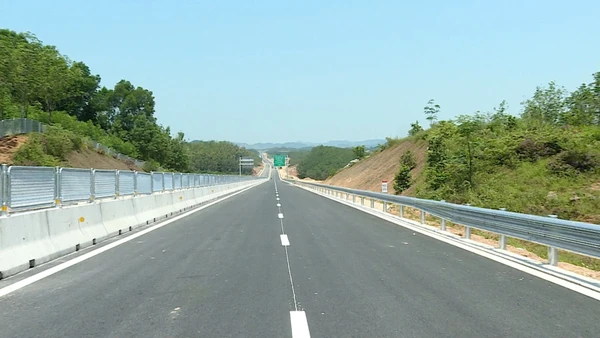 [Video] Hoàn thành 3.188km tuyến chính cao tốc