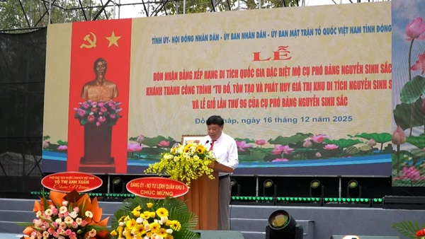 [Video] Đón nhận Bằng xếp hạng Di tích quốc gia đặc biệt Mộ cụ Phó bảng Nguyễn Sinh Sắc 