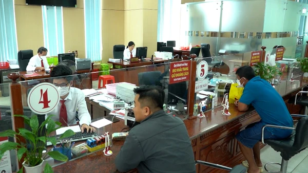 [Video] Giảm lãi suất cho vay hỗ trợ người dân bị ảnh hưởng bởi bão số 12