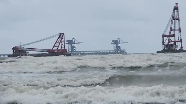 [Video] Từ ngày 16-25/12, nhiều vùng biển có sóng cao, cảnh báo nguy cơ sạt lở bờ biển