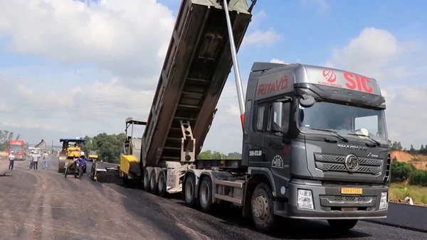 [Video] Hà Nội đồng loạt khởi công 7 dự án lớn chào mừng Đại hội XIV của Đảng