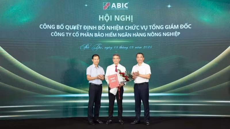 Bảo hiểm Agribank chính thức bổ nhiệm ông Nguyễn Hồng Thái - Phó Tổng Giám đốc phụ trách điều hành giữ vị trí Tổng Giám đốc.