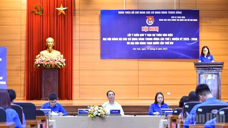 Toàn cảnh Hội nghị. 