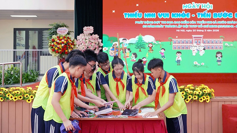 Thiếu nhi Thủ đô tranh tài tại ngày hội.