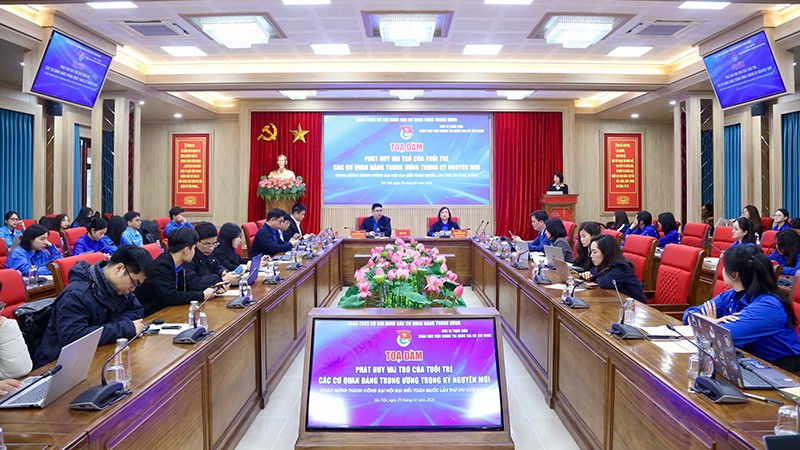 Các đại biểu dự Tọa đàm.