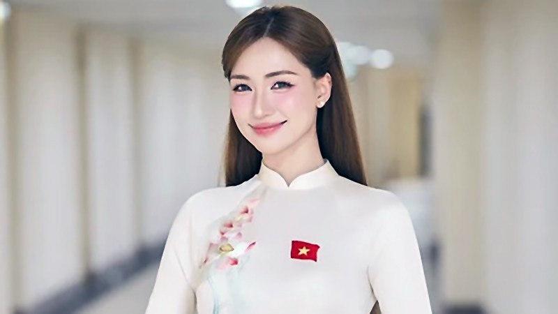 Ca sĩ Nguyễn Thị Hòa (Hòa Minzy) là một trong 20 "Thanh niên sống đẹp" năm 2025.