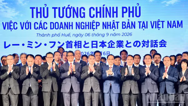 Thủ tướng Chính phủ Lê Minh Hưng và các tập đoàn, doanh nghiệp Nhật Bản tham dự cuộc làm việc. (Ảnh: THANH GIANG)