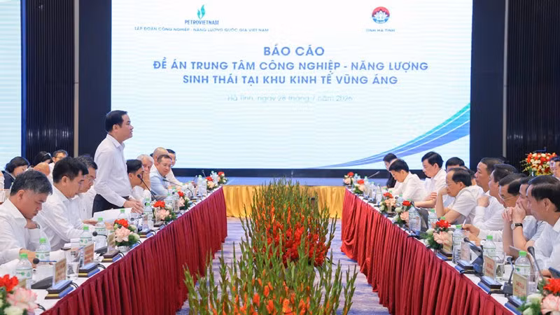 Toàn cảnh buổi làm giữa Petrovietnam và Tỉnh ủy, Ủy ban nhân dân tỉnh Hà Tĩnh.
