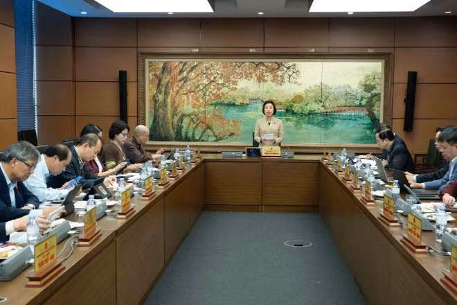 Quang cảnh phiên thảo luận tại Tổ 1 (Đoàn thành phố Hà Nội) của Quốc hội, chiều 11/11/2025. (Ảnh: Media Quốc hội)