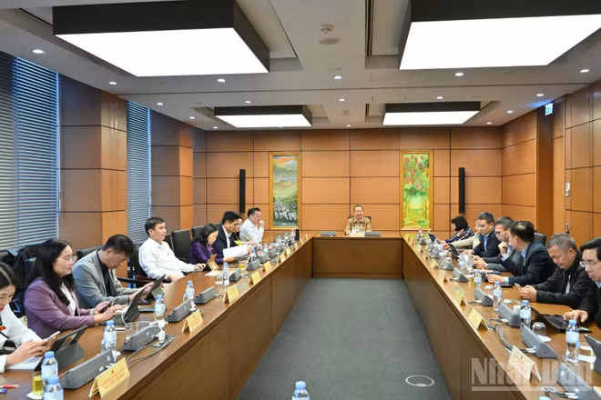 Quang cảnh phiên thảo luận tại tổ của Quốc hội, chiều 3/11/2025. (Ảnh: DUY LINH)