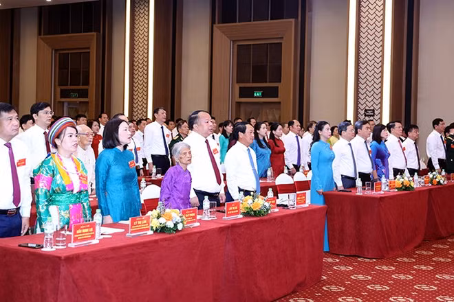 Các đại biểu dự Đại hội thi đua yêu nước tỉnh Tuyên Quang lần thứ I.