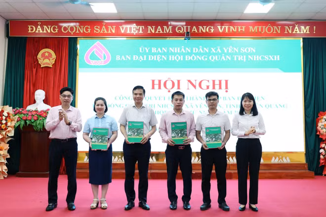Ra mắt Ban đại diện Hội đồng quản trị Ngân hàng Chính sách xã hội xã Yên Sơn.