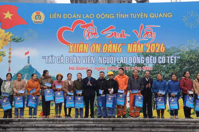Liên đoàn Lao động tỉnh Tuyên Quang tổ chức Chương trình “Tết sum vầy - Xuân ơn Đảng” năm 2026.