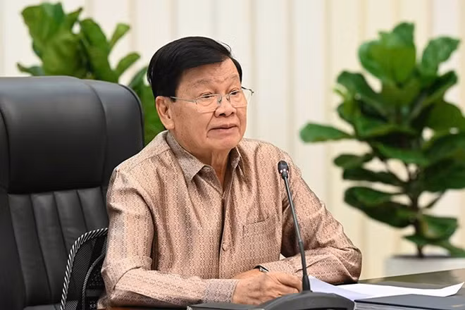 Tổng Bí thư Thongloun Sisoulith phát biểu tại Hội nghị. (Ảnh: Báo Pasaxon)
