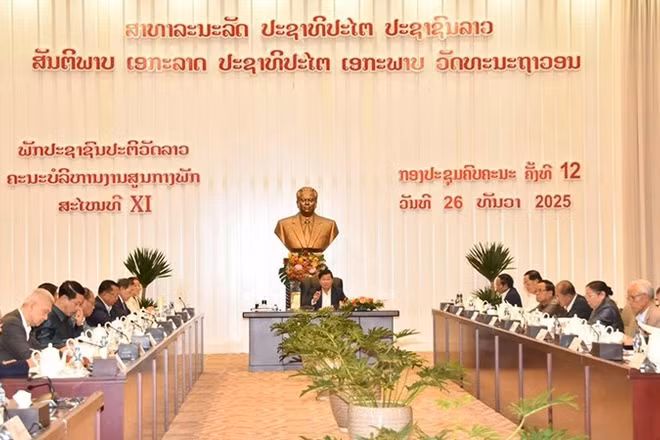 Quang cảnh Hội nghị lần thứ 12 Ban Chấp hành Trung ương Đảng Nhân dân Cách mạng Lào khóa XI. (Ảnh: Báo Pasaxon)