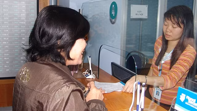 Nhà đầu tư chưa nhìn thấy cơ hội rõ ràng để giải ngân. Ảnh: NG.NAM