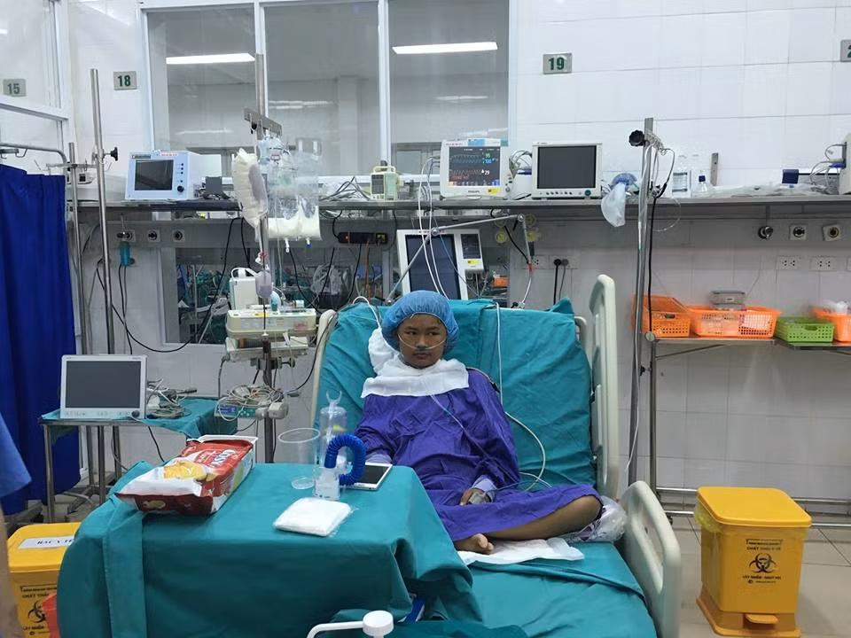 Cháu Dương Thị Phương M. đã hồi phục sau ca mổ ghép gan từ chính bố ruột. 