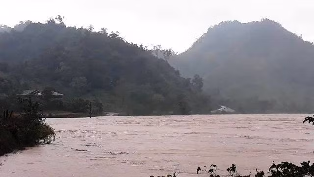 Nguy cơ cao xảy ra ngập lụt sâu, diện rộng, vùng trũng thấp ở các tỉnh từ Quảng Trị đến Bình Định.