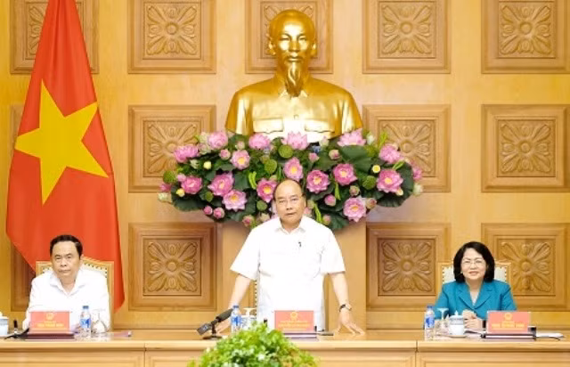 Thủ tướng Nguyễn Xuân Phúc chủ trì họp Hội đồng Thi đua - Khen thưởng Trung ương