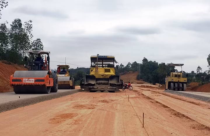 Công ty cổ phần Licogi 16 phấn đấu vượt tiến độ, bảo đảm hoàn thành công trình vào tháng 12-2019.