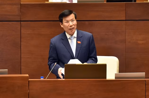 Bộ trưởng Văn hóa, Thể thao và Du lịch Nguyễn Ngọc Thiện tại buổi thảo luận về Luật Thể dục, Thể thao.