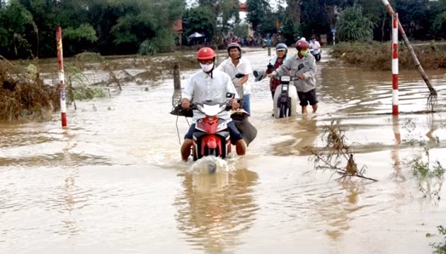 Do ảnh hưởng của gió mùa đông bắc, các tỉnh từ Quảng Trị đến Khánh Hòa có khả năng xuất hiện một đợt lũ.