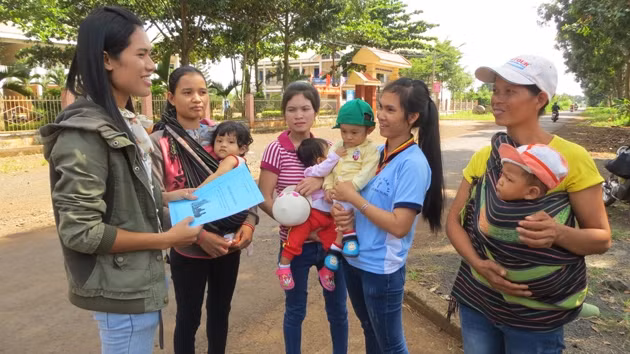 Ngoài các kiến thức chăm sóc sức khỏe bà mẹ, trẻ em được cán bộ y tế địa phương tuyên truyền trực tiếp, hiện nay các bà mẹ ở thành phố Buôn Ma Thuột có thể vào trang Facebook có tên “Chăm sóc thiết yế