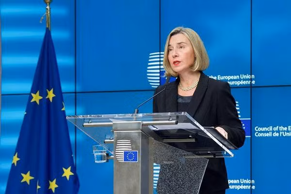 Bà Federica Mogherini thông báo quyết định của EU nối lại quan hệ chính trị với Thái-lan. (Ảnh: Bưu điện Bangkok)
