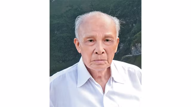 Nhà nghiên cứu Võ Hồng Huy với Non nước Hồng Lam