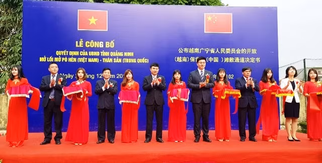Lễ công bố lối mở biên giới Pò Hèn (Việt Nam) - Thán Sản (Trung Quốc).