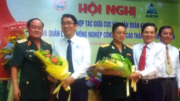 Chuyển giao kỹ thuật nông nghiệp công nghệ cao cho quân đội