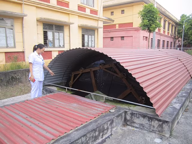 Hệ thống xử lý nước thải ở Trung tâm Y tế huyện Khoái Châu, tỉnh Hưng Yên.