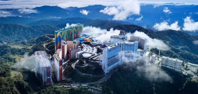 Tổ hợp du lịch, nghỉ dưỡng và vui chơi giải trí Sun World