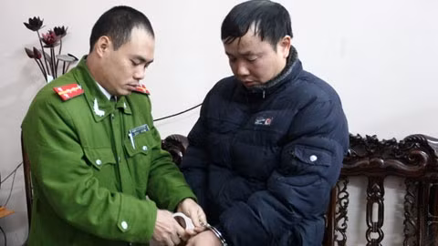 Tạm giam ba tháng đối với ông Phạm Văn Thành, Giám đốc Trung tâm Cứu trợ trẻ em tàn tật tỉnh Hà Giang.