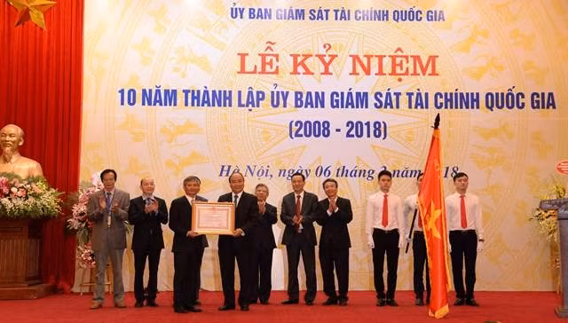 Kỷ niệm 10 năm thành lập Ủy ban Giám sát tài chính Quốc gia