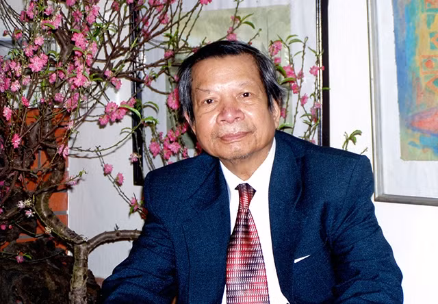 Cố họa sĩ Nguyễn Thủy Tuân dạy con cháu rằng, tên tuổi người nghệ sĩ chính là giá trị của tác phẩm.