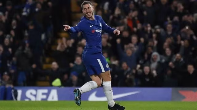 E. Hazard tỏa sáng lập cú đúp trong chiến thắng 3-0 của Chelsea.