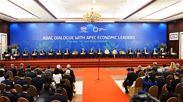 Các đại biểu tại Phiên toàn thể Đối thoại giữa các nhà lãnh đạo kinh tế APEC với Hội đồng Tư vấn doanh nghiệp APEC (ABAC). Ảnh: BAN TỔ CHỨC