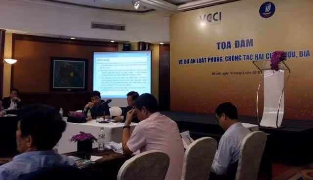 Cần siết chặt quản lý rượu thủ công, rượu giả, rượu lậu