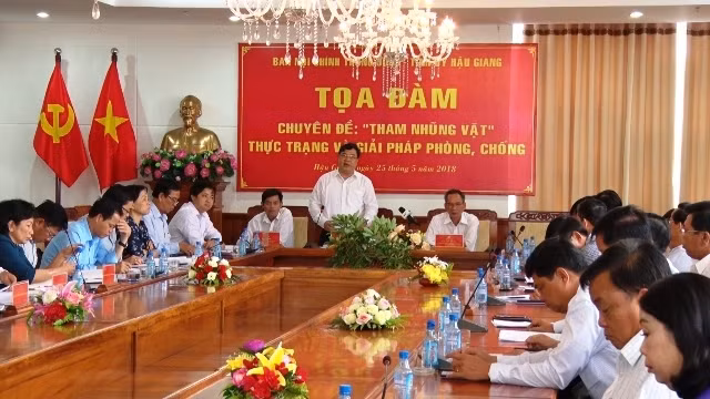Phó Trưởng Ban Nội chính T.Ư Phạm Gia Túc phát biểu tại buổi tọa đàm.