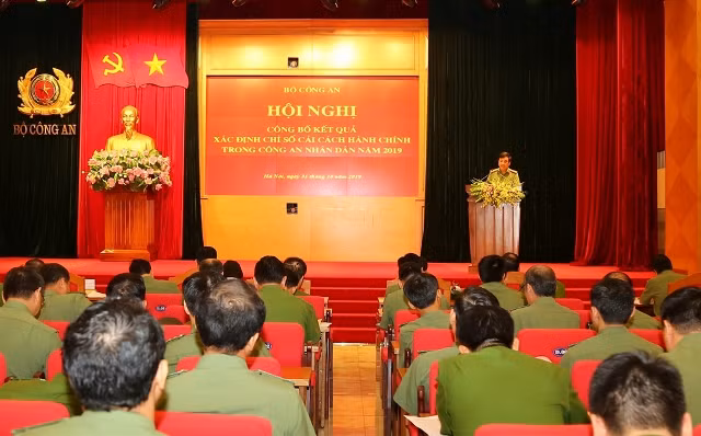 Toàn cảnh hội nghị.