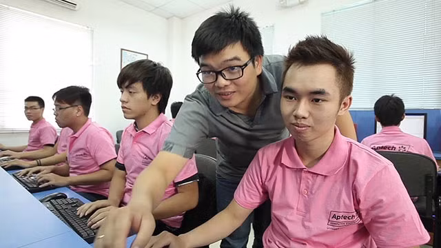 Chương trình đào tạo lập trình viên nhận hồ sơ