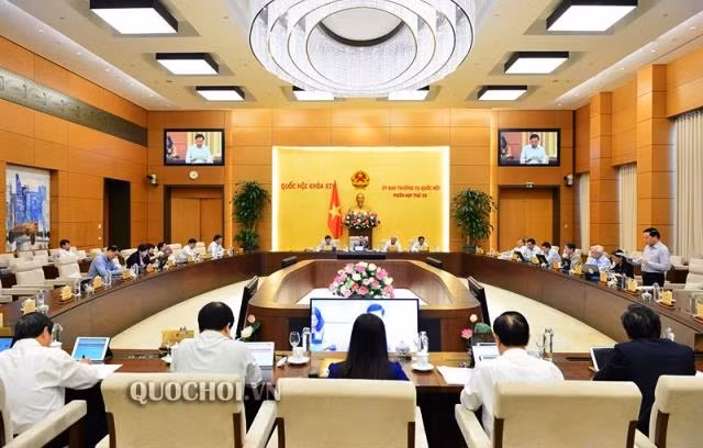 Phiên họp thứ 38 của Ủy ban Thường vụ Quốc hội.