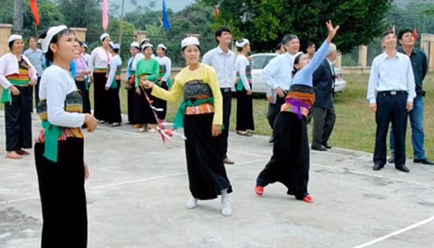 Đồng bào dân tộc Mường, huyện Nho Quan trong ngày hội (ảnh: baoninhbinh.org.vn)