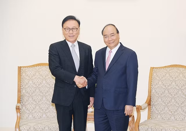 Thủ tướng Chính phủ, Chủ tịch QH tiếp Tổng Lãnh sự danh dự Việt Nam tại khu vực Busan - Kyeongam (Hàn Quốc) 