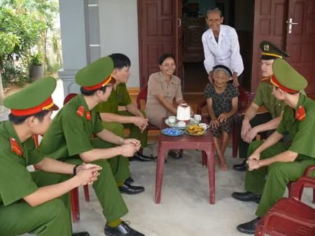 Kiểm tra, nắm tình hình cơ sở tại Khu tái định cư dự án Formosa.